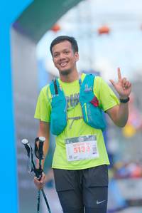 BIB: 5133
                            <button type="button" onclick="openModal(21764417)" class="btn btn-primary btn-sm float-right btn-popup" data-toggle="modal" data-target=".modal-high-quality">
                        <i class="fas fa-shopping-cart"></i> Add to Cart
                    </button>
                                            <button type="button" onclick="isThisMe(21764417, true)" class="btn btn-success btn-sm float-right btn-popup btn-isme hidden" data-toggle="tooltip" data-placement="bottom" title="นี่คือรูปของคุณใช่ไหม คลิกที่นี่เพื่อเอาเข้าอัลบั้ม">
                        <i class="fas fa-plus"></i> Add to album
                    </button>
                    <button type="button" onclick="isThisMe(21764417, false)" class="btn btn-warning btn-sm float-right btn-popup btn-isnotme hidden">
                        <i class="fas fa-ban"></i> Remove from album
                    </button>